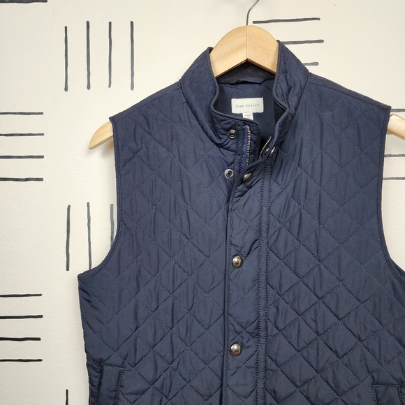 Club Monaco Quilted Button Down Vest - Picture 2 of 10